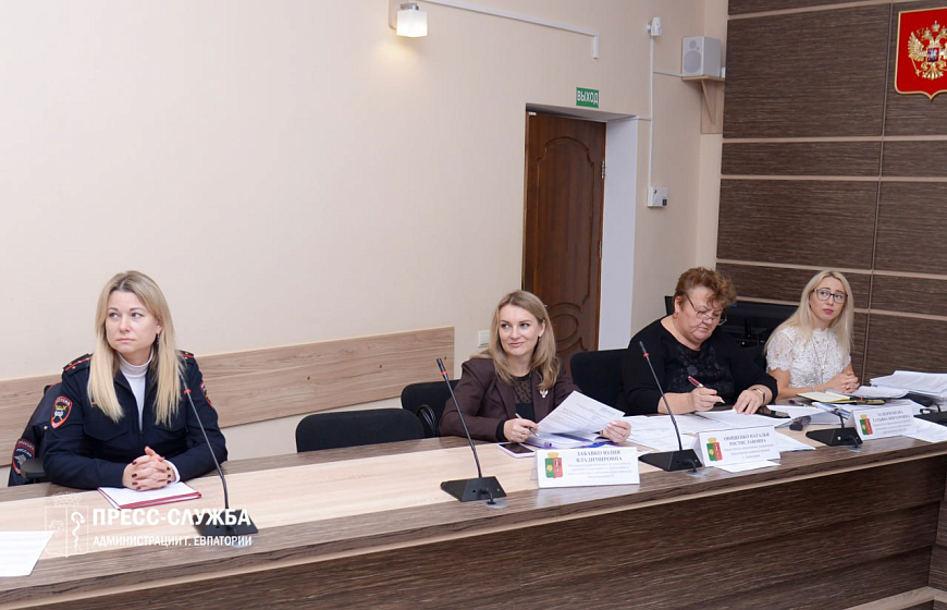 В Евпатории юных мопедистов без прав привлекут к ответственности 